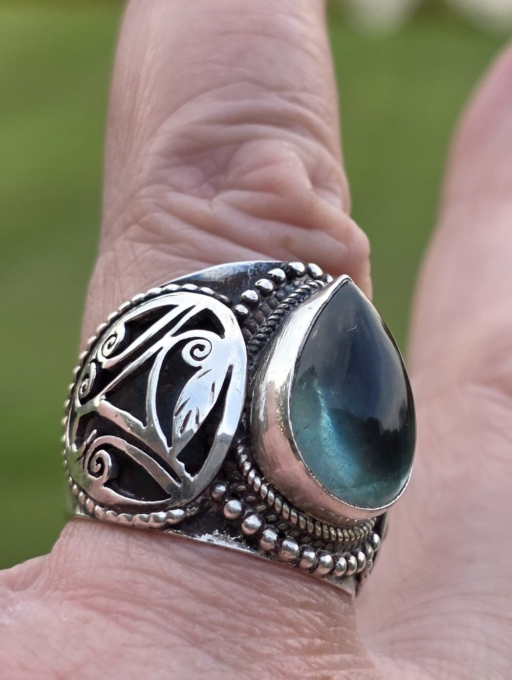 Laboradite Gemstone Ring In A Stunning 925 Sterling Silver Setting (Adjustable)